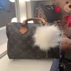 SOLD❗️💯Authentic LV monogram Speedy 25 Boston.